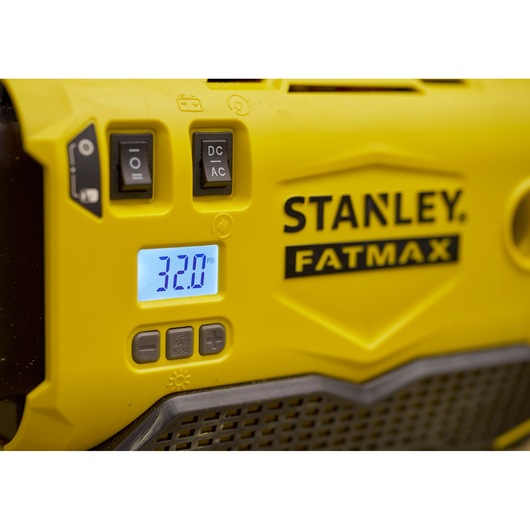 STANLEY SFMCE520B yellow device close-up showing control panel, digital screen, and FATMAX branding.