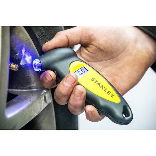 STANLEY® Digital däcktrycksmätare