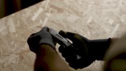 Video A silent video showing how to change the blade on the STANLEY FATMAX FMHT10505-0, Heavy-Duty Retractable Blade Knife (silver).